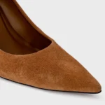 Scarpin Gio Salto Fino Couro Suede Marrom Saddle — vista 3