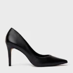 Scarpin Beatriz Salto Fino Couro Preto Float — vista 1