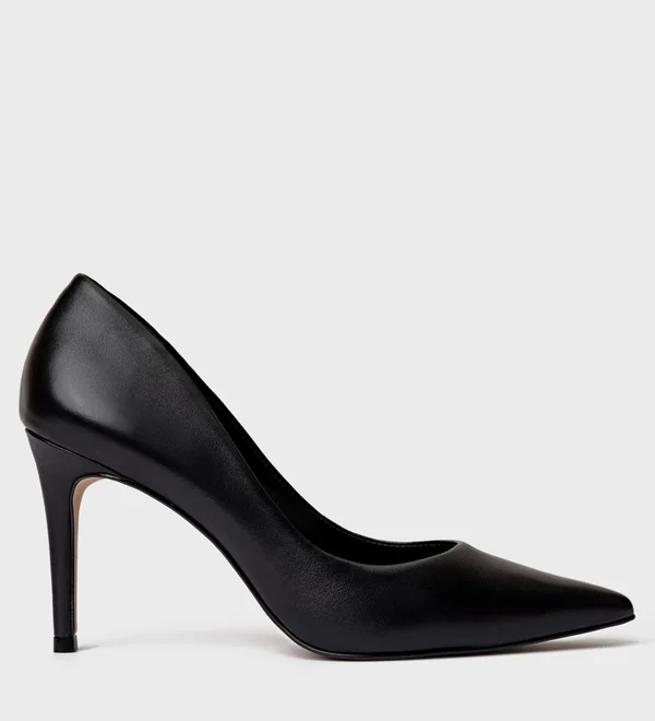 Scarpin Beatriz Salto Fino Couro Preto Float