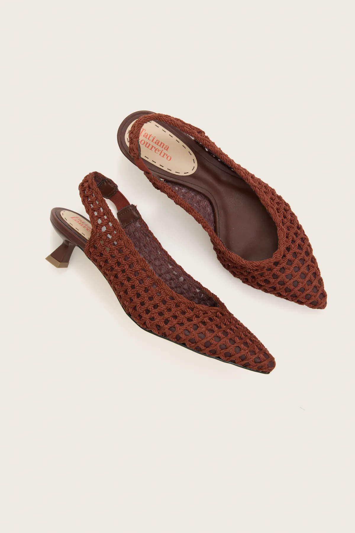 SCARPIN SLINGBACK PONTO TRICÔ PINHÃO