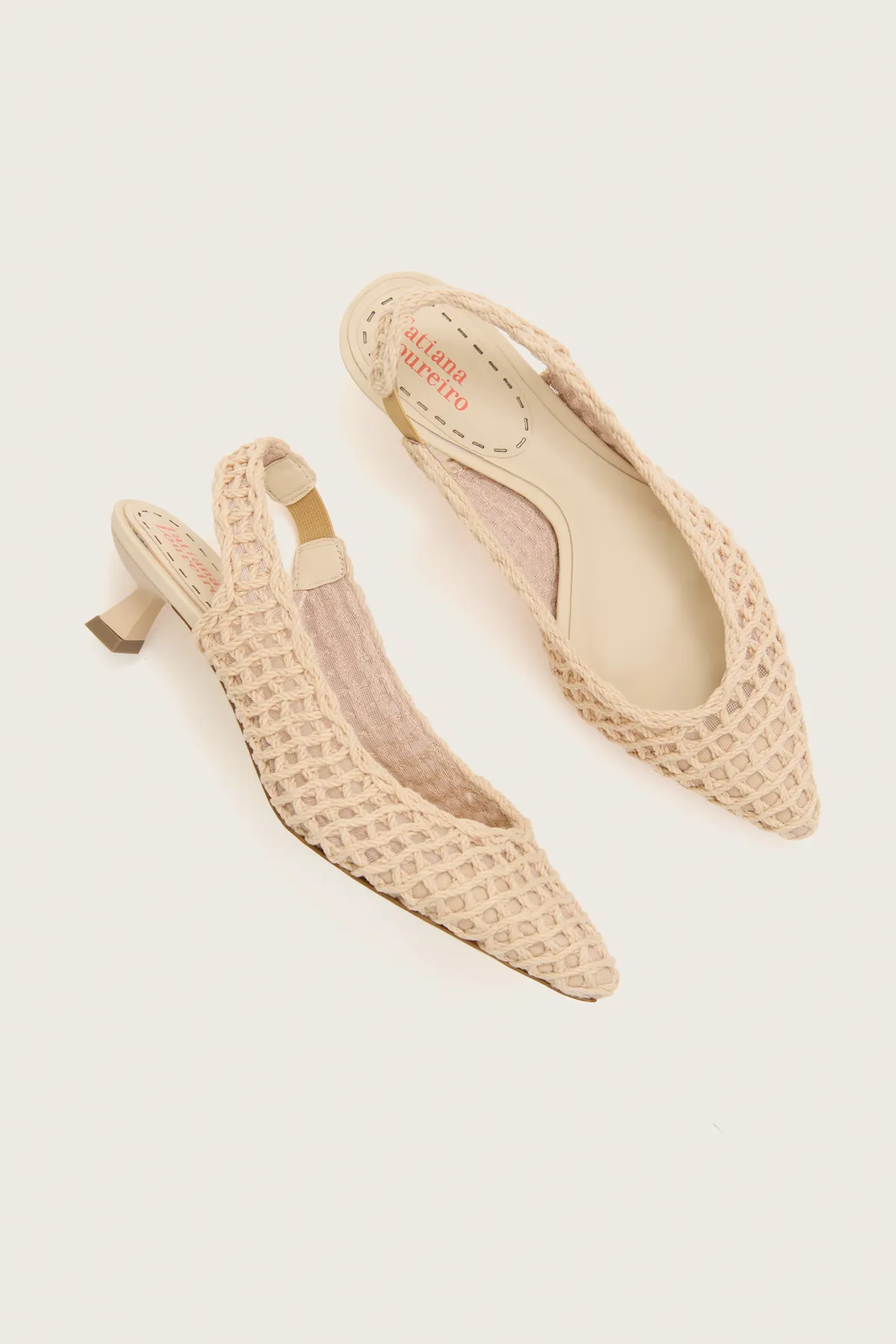 SCARPIN SLINGBACK PONTO TRICÔ OFF WHITE