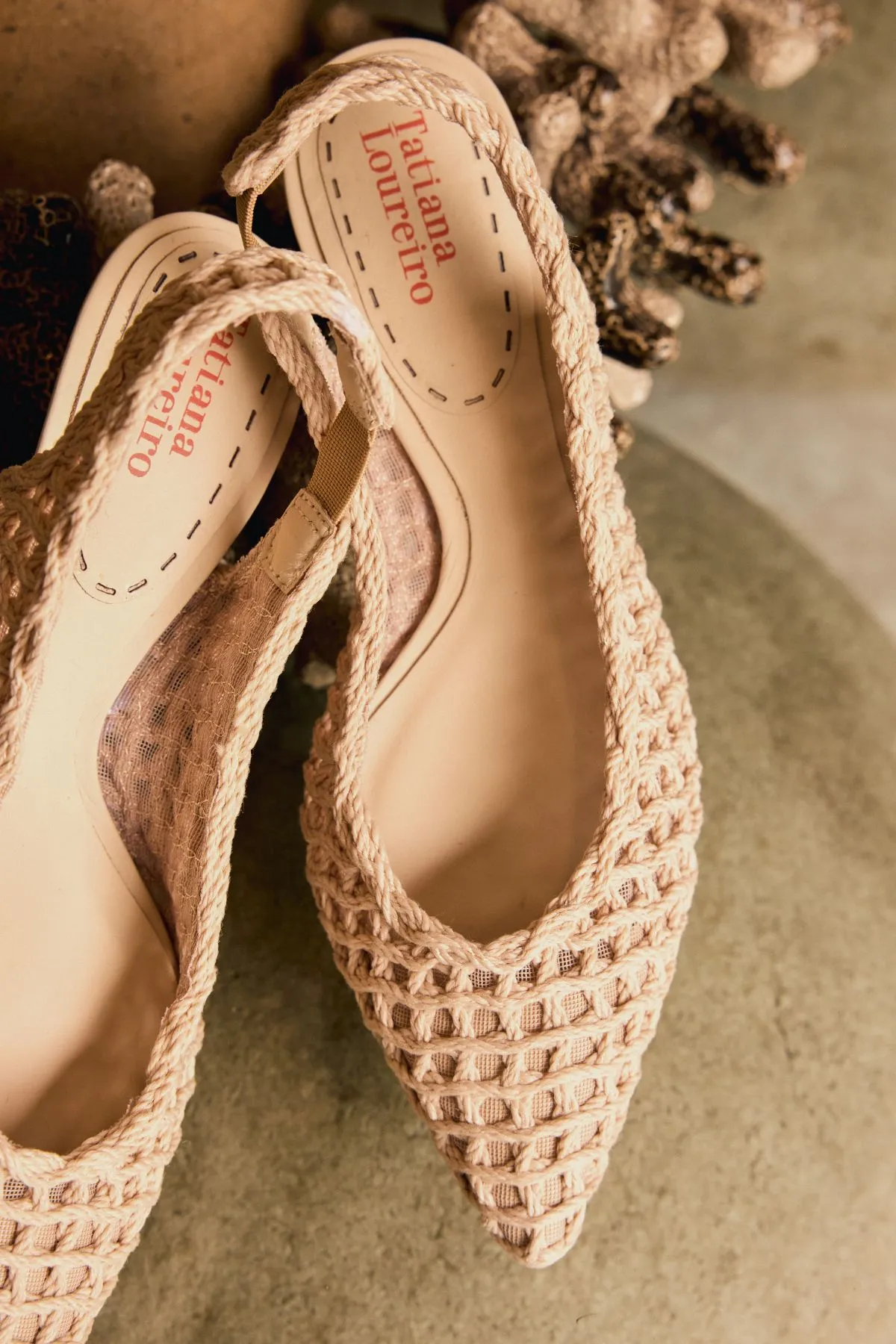 SCARPIN SLINGBACK PONTO TRICÔ OFF WHITE